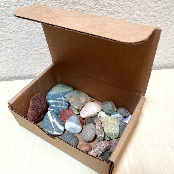Rock Set: beauties from NM & AK. To collect or tumble or decorate with. Set A - Picture 1 of 14